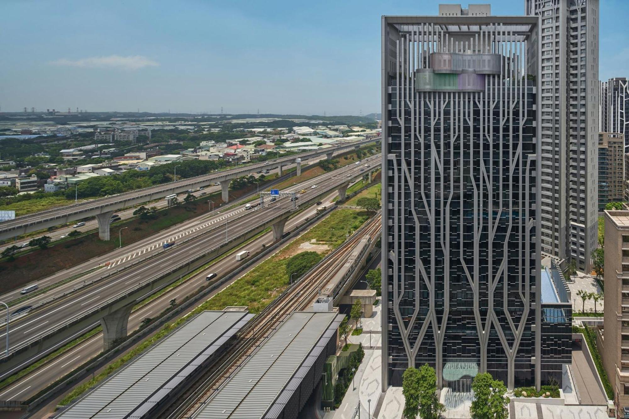 Four Points By Sheraton Лінькоу Екстер'єр фото